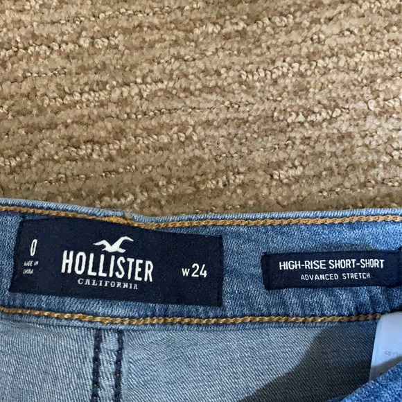 Hollister High Rise Jean Shorts - Picture 2 of 4